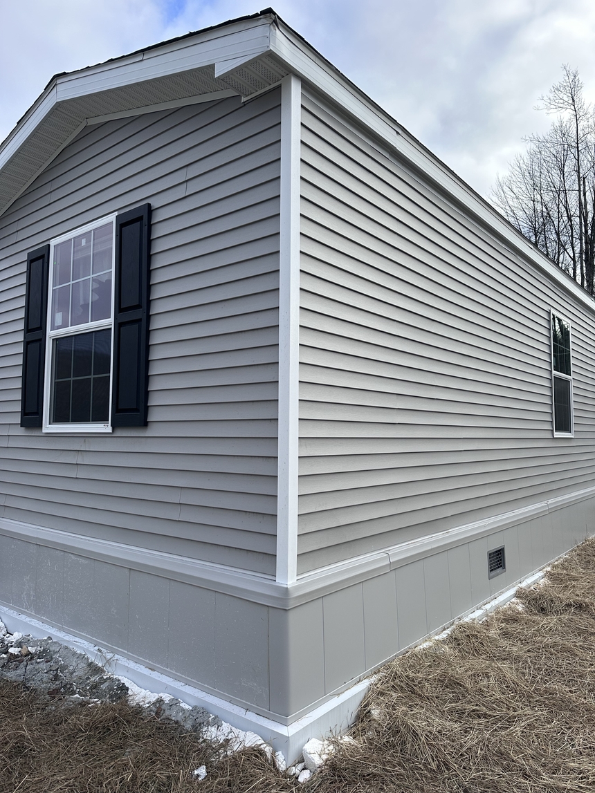 Hinesburg: 129 Hillview Terrace, Single-wide on Leased Lot - Fecteau Homes