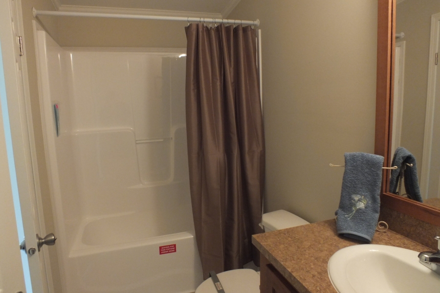 Double wide home 5225-508 bathroom Photo Of Double Wide Home 5225-508 Bathroom With Tub And Sink