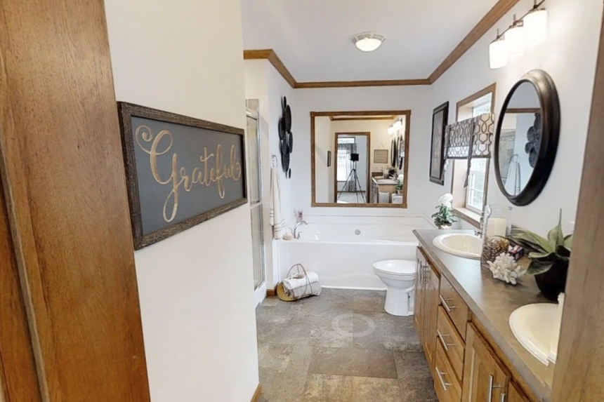 Modular home ranch 52J738-JM bathroom Photo Of Modular Home Ranch 52J738-Jm View From Bathroom Doorway