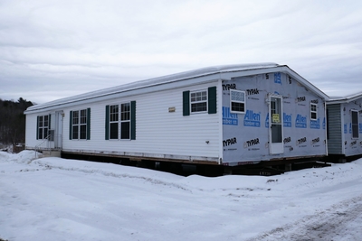 Double-wide 1992 Pine Grove - $49,900