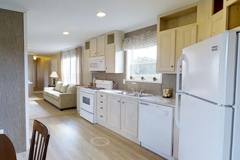 Single wide home 8016-721 kitchen from dining room Photo Of Single Wide Home 8016-721 Kitchen Seen From Dining Room
